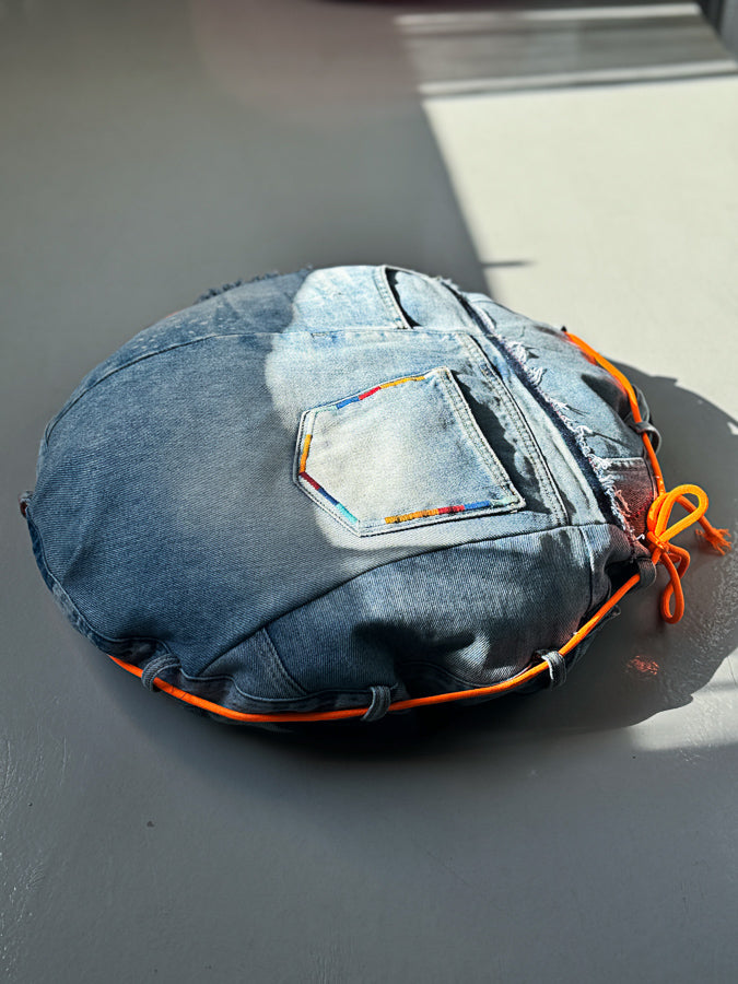 The Denim-Rework Daydream Lounger - Vintage Jeans Round Pillow Dog Bed
