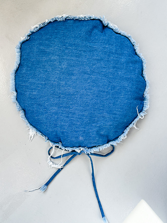 Muse et Moi Denim & Dreams Roll-Up Cafe/Travel Dog Bed