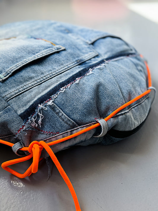 dog bed made of second hand jeans 